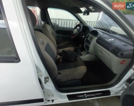 Рено Clio Symbol 2003 в Черкассах на Automoto.ua Белый Рено Clio Symbol, объемом двигателя 1.4 л и пробегом 417 тыс. км за 2650 $, фото 5 на Automoto.ua