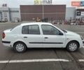 Белый Рено Clio Symbol, объемом двигателя 1.39 л и пробегом 250 тыс. км за 3100 $, фото 4 на Automoto.ua