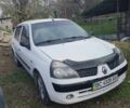 Белый Рено Clio Symbol, объемом двигателя 1.39 л и пробегом 242 тыс. км за 3500 $, фото 1 на Automoto.ua