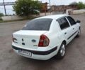 Белый Рено Clio Symbol, объемом двигателя 1.4 л и пробегом 385 тыс. км за 2500 $, фото 2 на Automoto.ua