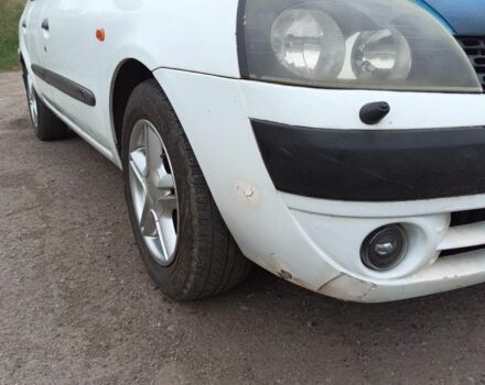 Белый Рено Clio Symbol, объемом двигателя 1.4 л и пробегом 385 тыс. км за 2500 $, фото 7 на Automoto.ua