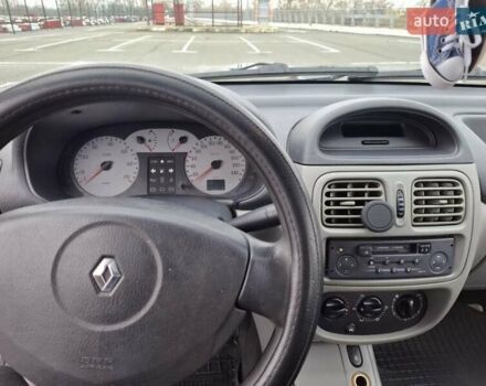 Белый Рено Clio Symbol, объемом двигателя 1.39 л и пробегом 250 тыс. км за 3100 $, фото 11 на Automoto.ua