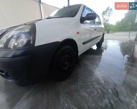 Рено Clio Symbol 2003 в Черкассах на Automoto.ua Белый Рено Clio Symbol, объемом двигателя 1.4 л и пробегом 417 тыс. км за 2650 $, фото 4 на Automoto.ua