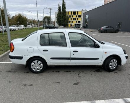 Белый Рено Clio Symbol, объемом двигателя 1.4 л и пробегом 209 тыс. км за 2650 $, фото 3 на Automoto.ua