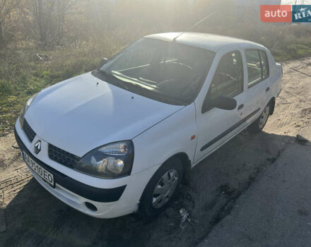 Белый Рено Clio Symbol, объемом двигателя 1.39 л и пробегом 210 тыс. км за 2399 $, фото 6 на Automoto.ua