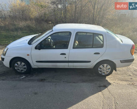 Белый Рено Clio Symbol, объемом двигателя 1.39 л и пробегом 210 тыс. км за 2399 $, фото 5 на Automoto.ua