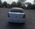 Белый Рено Clio Symbol, объемом двигателя 1.4 л и пробегом 350 тыс. км за 1900 $, фото 9 на Automoto.ua
