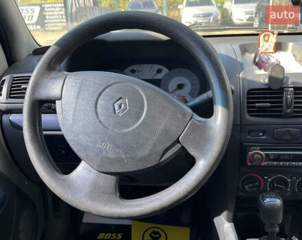 Белый Рено Clio Symbol, объемом двигателя 1.39 л и пробегом 291 тыс. км за 3999 $, фото 15 на Automoto.ua