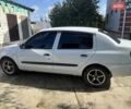 Белый Рено Clio Symbol, объемом двигателя 1.39 л и пробегом 250 тыс. км за 3500 $, фото 7 на Automoto.ua