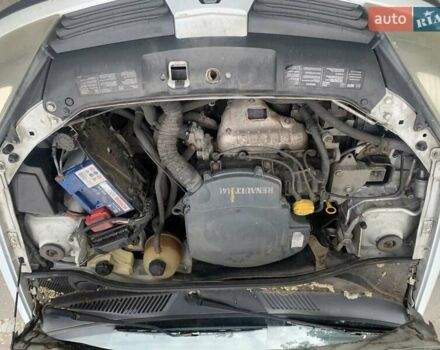 Білий Рено Clio Symbol, об'ємом двигуна 1.39 л та пробігом 170 тис. км за 2800 $, фото 6 на Automoto.ua