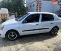 Белый Рено Clio Symbol, объемом двигателя 1.39 л и пробегом 250 тыс. км за 3500 $, фото 1 на Automoto.ua