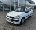 Белый Рено Clio Symbol, объемом двигателя 1.4 л и пробегом 250 тыс. км за 2950 $, фото 1 на Automoto.ua