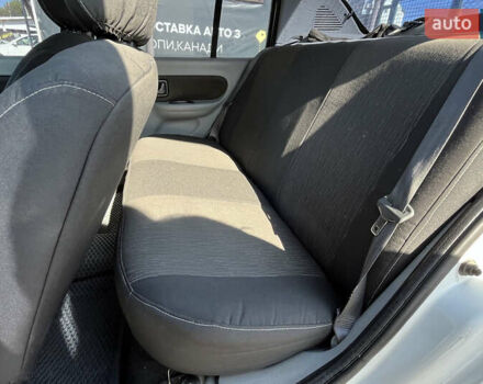 Белый Рено Clio Symbol, объемом двигателя 1.39 л и пробегом 291 тыс. км за 3999 $, фото 13 на Automoto.ua