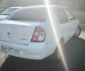 Белый Рено Clio Symbol, объемом двигателя 1.4 л и пробегом 254 тыс. км за 2999 $, фото 8 на Automoto.ua