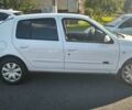 Белый Рено Clio Symbol, объемом двигателя 1.4 л и пробегом 254 тыс. км за 2999 $, фото 6 на Automoto.ua