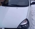 Белый Рено Clio Symbol, объемом двигателя 1.4 л и пробегом 250 тыс. км за 3100 $, фото 1 на Automoto.ua