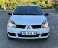 Белый Рено Clio Symbol, объемом двигателя 1.4 л и пробегом 230 тыс. км за 2900 $, фото 2 на Automoto.ua
