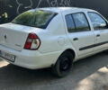 Белый Рено Clio Symbol, объемом двигателя 1.39 л и пробегом 266 тыс. км за 3600 $, фото 2 на Automoto.ua
