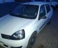 Белый Рено Clio Symbol, объемом двигателя 1.4 л и пробегом 250 тыс. км за 3500 $, фото 1 на Automoto.ua