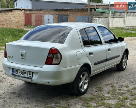 Белый Рено Clio Symbol, объемом двигателя 1.4 л и пробегом 230 тыс. км за 2800 $, фото 8 на Automoto.ua