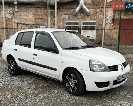 Белый Рено Clio Symbol, объемом двигателя 1.39 л и пробегом 251 тыс. км за 3100 $, фото 7 на Automoto.ua