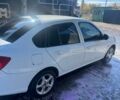 Рено Clio Symbol 2010 в Днепре (Днепропетровске) на Automoto.ua Белый Рено Clio Symbol, объемом двигателя 1.4 л и пробегом 3 тыс. км за 1902 $, фото 3 на Automoto.ua