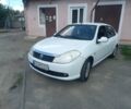 Белый Рено Clio Symbol, объемом двигателя 1.4 л и пробегом 296 тыс. км за 3800 $, фото 1 на Automoto.ua