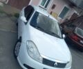 Белый Рено Clio Symbol, объемом двигателя 1.4 л и пробегом 296 тыс. км за 3800 $, фото 3 на Automoto.ua
