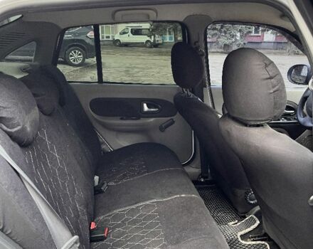 Белый Рено Clio Symbol, объемом двигателя 1.4 л и пробегом 244 тыс. км за 4400 $, фото 5 на Automoto.ua