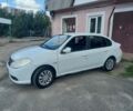 Белый Рено Clio Symbol, объемом двигателя 1.4 л и пробегом 296 тыс. км за 3800 $, фото 1 на Automoto.ua