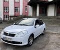 Белый Рено Clio Symbol, объемом двигателя 1.4 л и пробегом 244 тыс. км за 4400 $, фото 1 на Automoto.ua