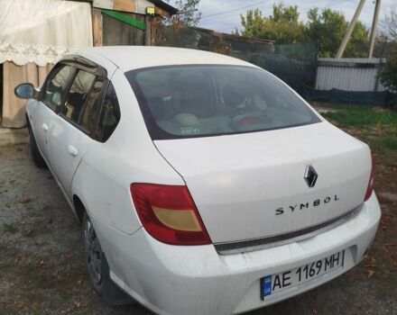 Белый Рено Clio Symbol, объемом двигателя 1.4 л и пробегом 260 тыс. км за 3600 $, фото 2 на Automoto.ua