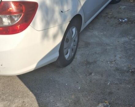 Рено Clio Symbol 2012 в Киеве на Automoto.ua Белый Рено Clio Symbol, объемом двигателя 1.4 л и пробегом 390 тыс. км за 2900 $, фото 4 на Automoto.ua