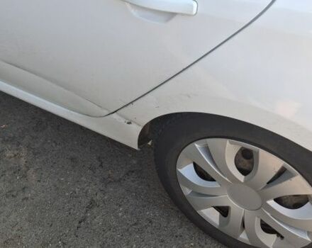 Рено Clio Symbol 2012 в Киеве на Automoto.ua Белый Рено Clio Symbol, объемом двигателя 1.4 л и пробегом 390 тыс. км за 2900 $, фото 6 на Automoto.ua