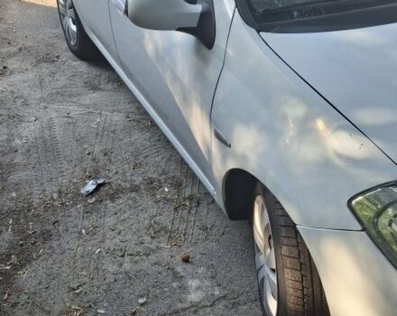 Рено Clio Symbol 2012 в Киеве на Automoto.ua Белый Рено Clio Symbol, объемом двигателя 1.4 л и пробегом 390 тыс. км за 2900 $, фото 1 на Automoto.ua