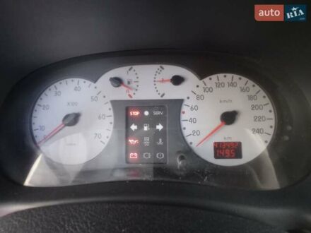 Белый Рено Clio Symbol, объемом двигателя 1.4 л и пробегом 417 тыс. км за 2650 $, фото 1 на Automoto.ua