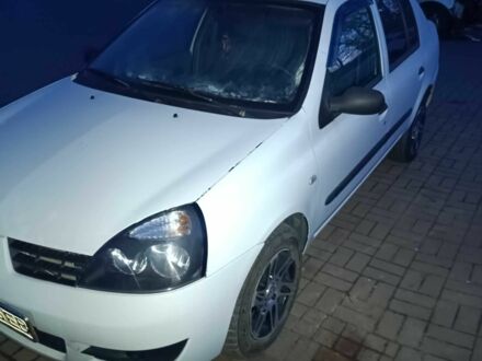 Белый Рено Clio Symbol, объемом двигателя 1.4 л и пробегом 250 тыс. км за 3100 $, фото 1 на Automoto.ua