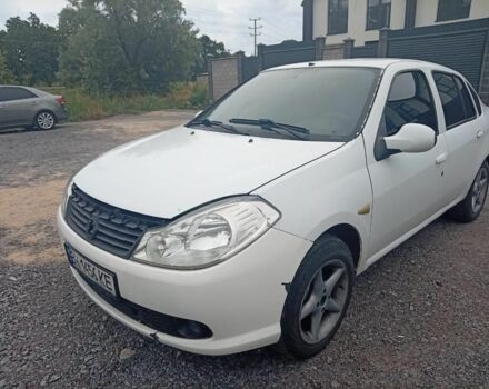 Белый Рено Clio Symbol, объемом двигателя 1.4 л и пробегом 280 тыс. км за 1699 $, фото 1 на Automoto.ua