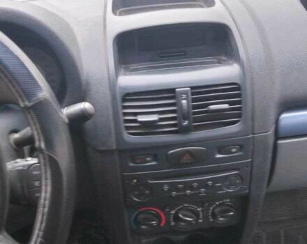 Бежевый Рено Clio Symbol, объемом двигателя 1.4 л и пробегом 302 тыс. км за 3100 $, фото 8 на Automoto.ua