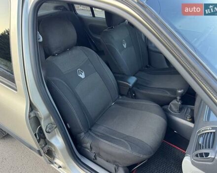 Бежевий Рено Clio Symbol, об'ємом двигуна 1.4 л та пробігом 151 тис. км за 3900 $, фото 11 на Automoto.ua