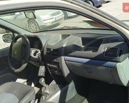Бежевий Рено Clio Symbol, об'ємом двигуна 1.4 л та пробігом 178 тис. км за 2980 $, фото 9 на Automoto.ua