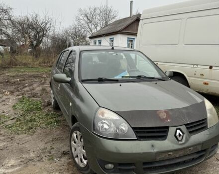 Бежевый Рено Clio Symbol, объемом двигателя 1.4 л и пробегом 190 тыс. км за 1250 $, фото 3 на Automoto.ua