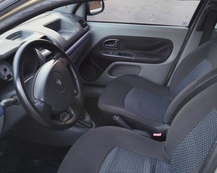 Бежевый Рено Clio Symbol, объемом двигателя 1.4 л и пробегом 154 тыс. км за 2750 $, фото 15 на Automoto.ua