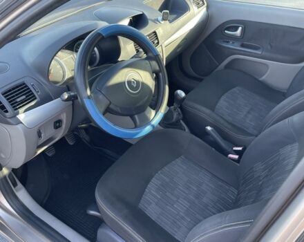 Бежевый Рено Clio Symbol, объемом двигателя 1.4 л и пробегом 186 тыс. км за 4000 $, фото 8 на Automoto.ua