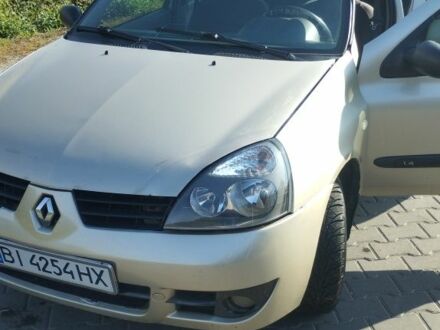 Бежевый Рено Clio Symbol, объемом двигателя 1.4 л и пробегом 205 тыс. км за 2398 $, фото 1 на Automoto.ua