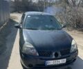 Черный Рено Clio Symbol, объемом двигателя 1.4 л и пробегом 198 тыс. км за 3000 $, фото 1 на Automoto.ua