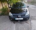 Черный Рено Clio Symbol, объемом двигателя 1.4 л и пробегом 210 тыс. км за 4000 $, фото 1 на Automoto.ua