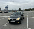 Черный Рено Clio Symbol, объемом двигателя 1.39 л и пробегом 179 тыс. км за 3700 $, фото 9 на Automoto.ua