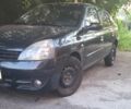 Черный Рено Clio Symbol, объемом двигателя 1.4 л и пробегом 170 тыс. км за 1730 $, фото 2 на Automoto.ua