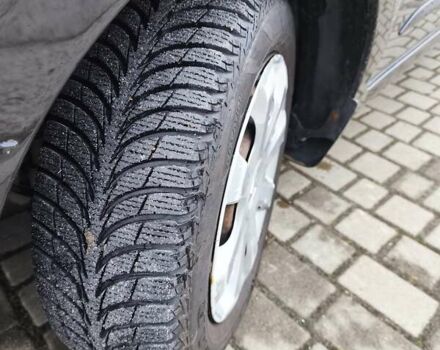 Рено Clio Symbol 2011 в Львове на Automoto.ua Черный Рено Clio Symbol, объемом двигателя 1.4 л и пробегом 122 тыс. км за 4800 $, фото 18 на Automoto.ua